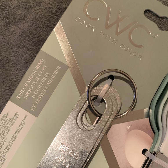 NEW Set of 8 Measuring Spoons - Picture 2 of 2